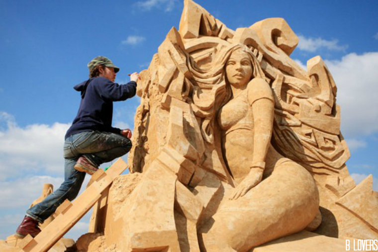 Beyonce sculpture on the 2013 Brighton Sand Sculpture Festival